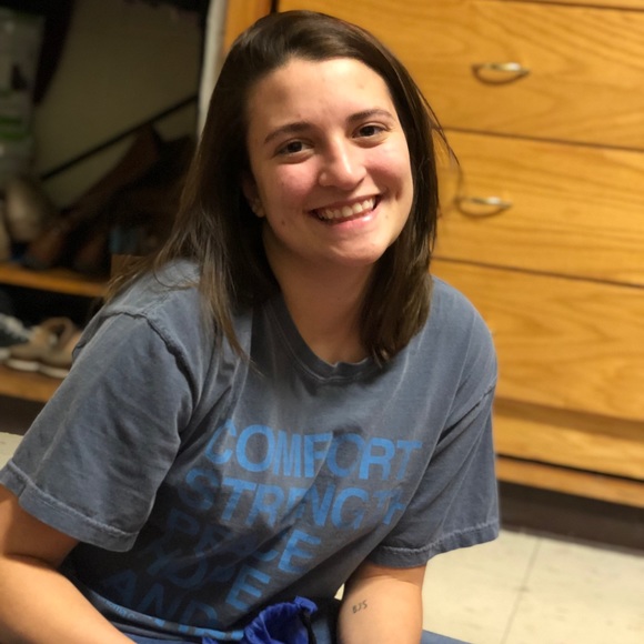 Meet Your Posher, Emma! - Picture 5 of 8